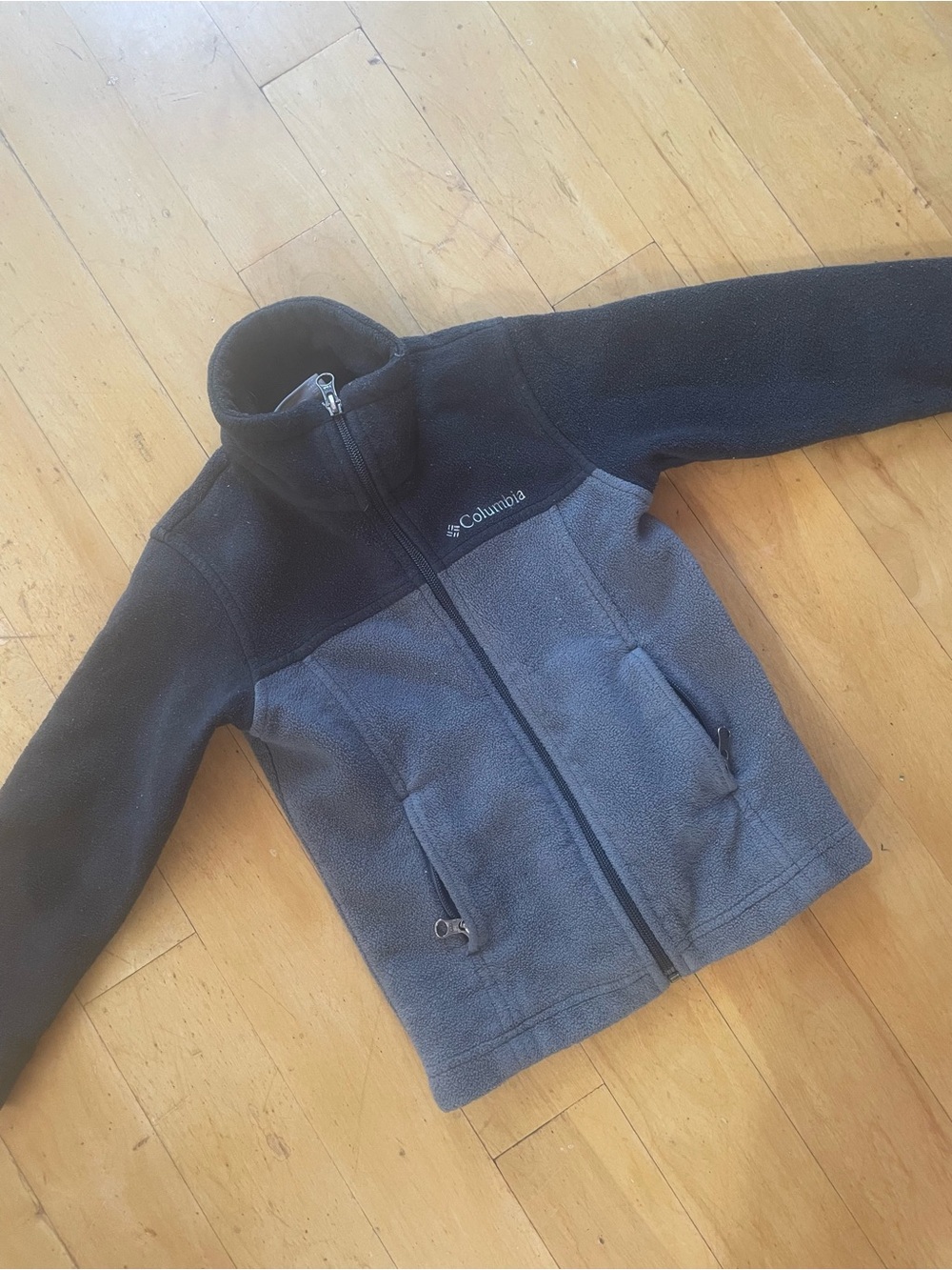 Columbia Kids Black and Gray Full‑Zip Fleece Jacket